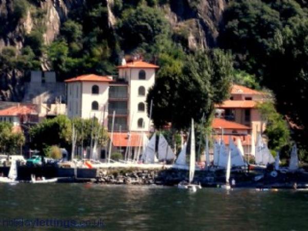 Maccagno, Lombardy, Vacation Rental Apartment
