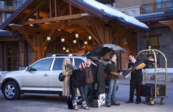 Entry Valet