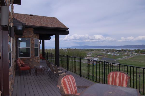 Full Panoramic Lake Views From Decks