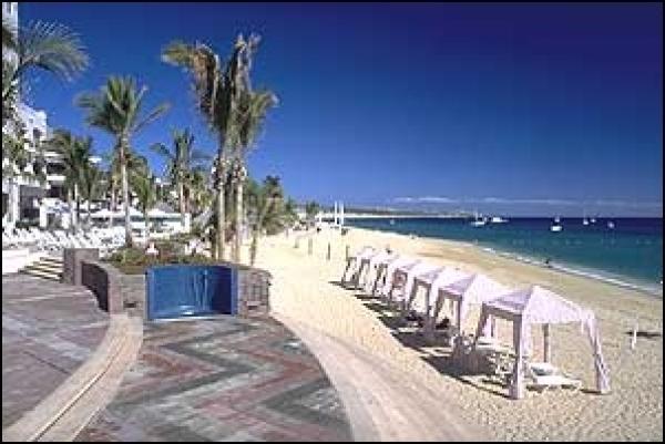 Medano Beach