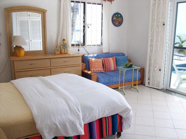 Downstairs Bedroom Poolside/Caribbean View
