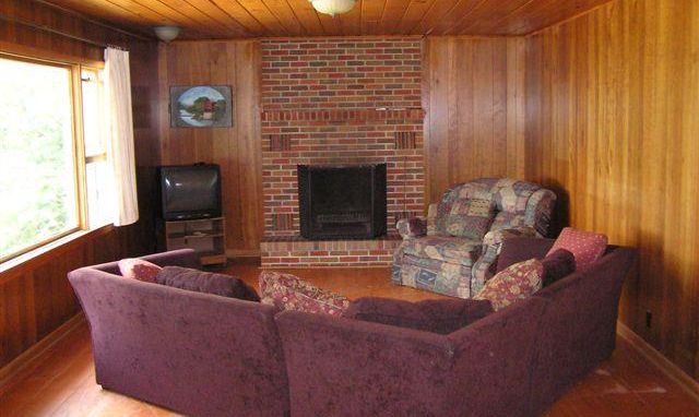 Grand Marais, Michigan, Vacation Rental Cabin