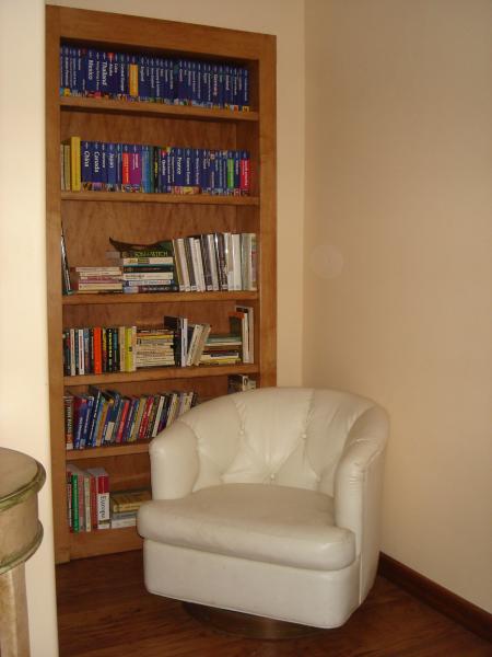 Queen Room's Reading Area