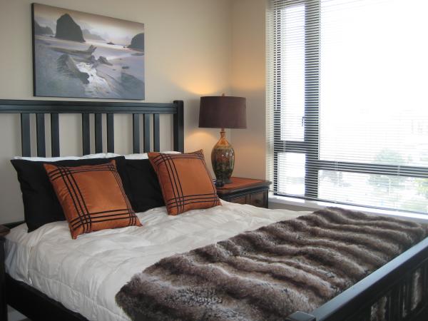 Queen Bedroom