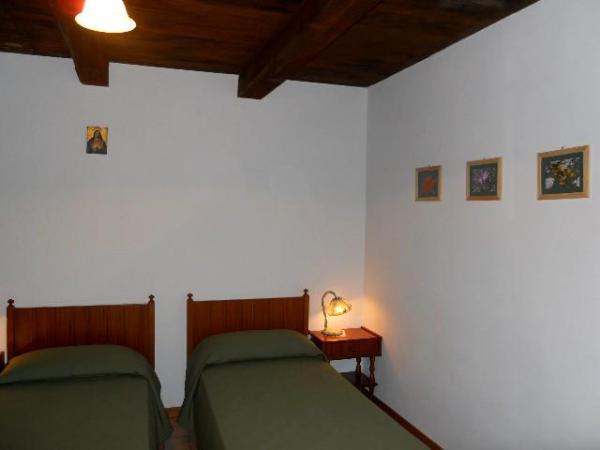 Casa Vecchia Twin Bedroom
