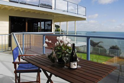 3 Bedroom apartment with balcony - Spurway