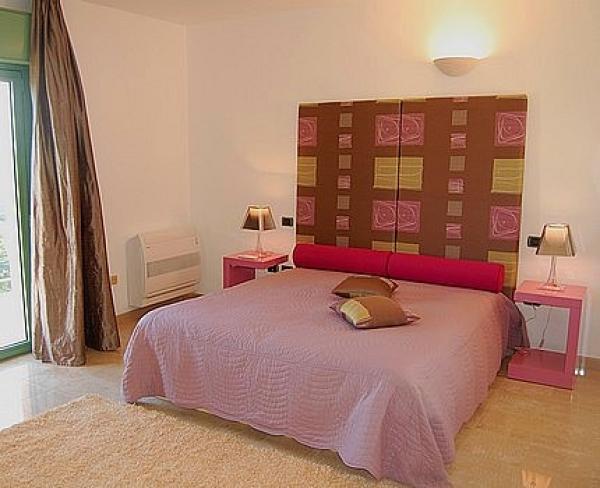 2nd bedroom suite