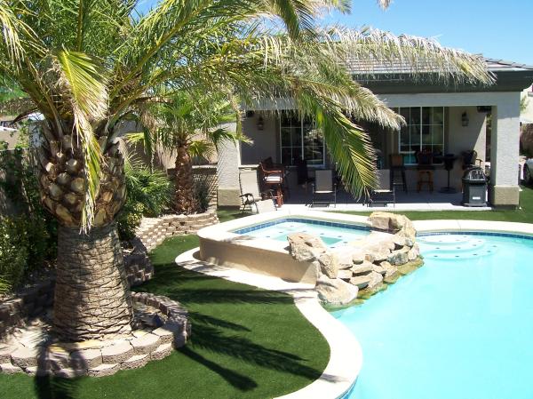 Pool house/guest house