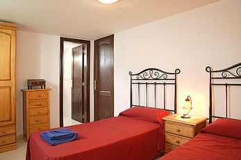 Twin Bedroom