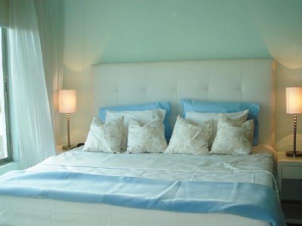Luxury Honeymooners Suit