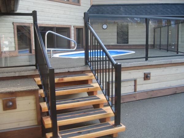 Hot tub, fitness room and billard room on site