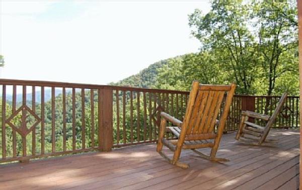 Private Deck with Incredible Views!