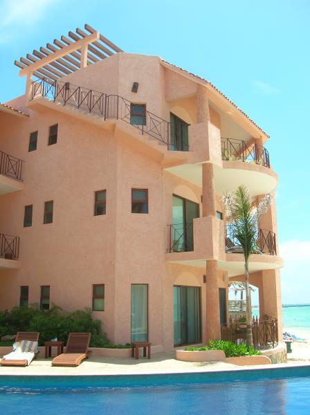 The Premier Location Penthouse on the Ocean!