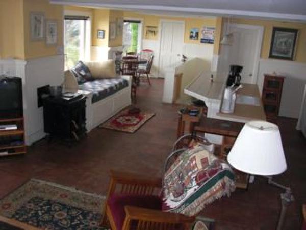 From Living Room Towards Window Seat - Homestead 
