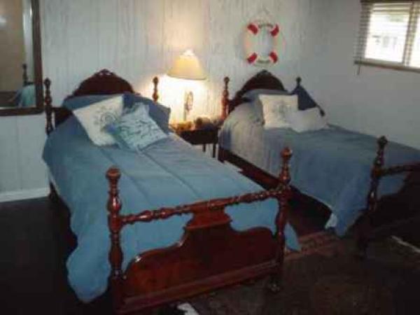 New Twin Beds / Nautical Theme throughout
