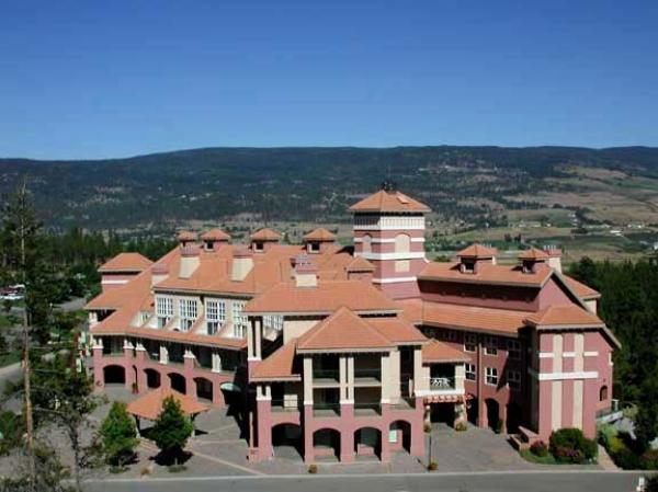 Borgata Lodge from Rock Bluff above
