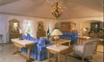 Paynes Bay, St. James , Vacation Rental Condo