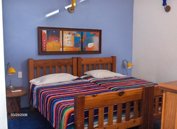 2 Single Beds or a European King