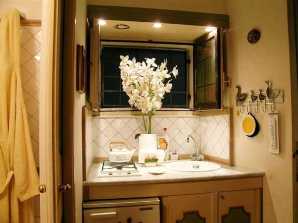 Kitchenette
