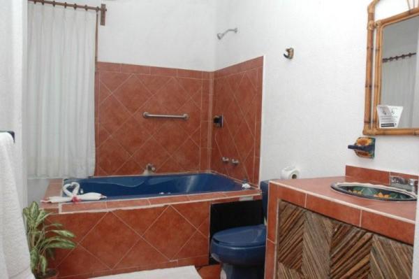 jacuzzy sepctacular suite