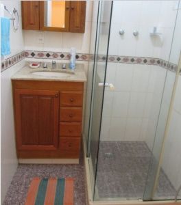 Apt 901 - Bathroom