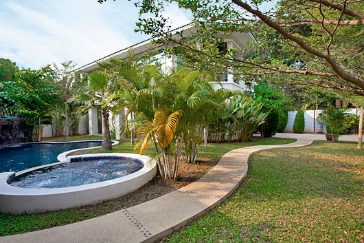 Pattaya Luxury Rental Villas