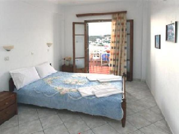 Batsi, Cyclades Islands, Vacation Rental Apartment