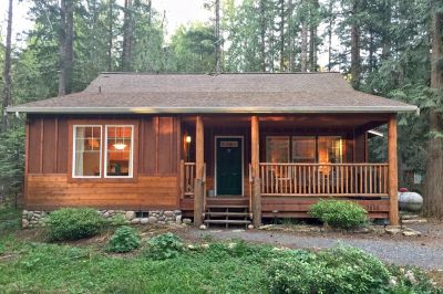 Glacier, Washington, Vacation Rental Cabin