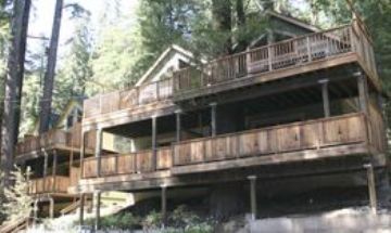 Rio Nido, California, Vacation Rental House