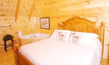 Gatlinburg, Tennessee, Vacation Rental Cabin