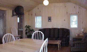 Grand Marais, Michigan, Vacation Rental Cabin