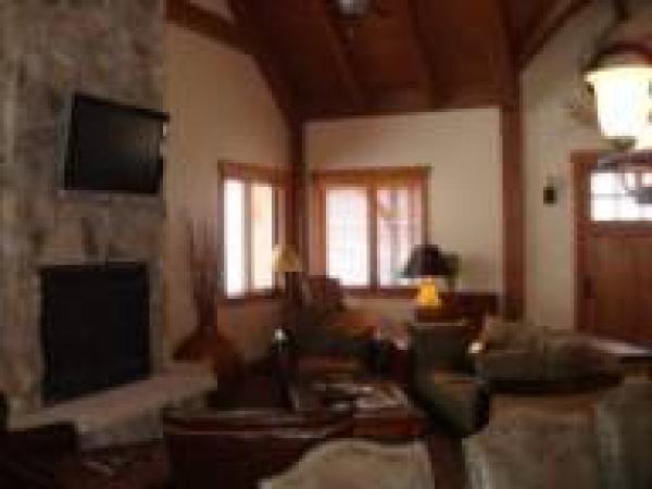 Living Area 2