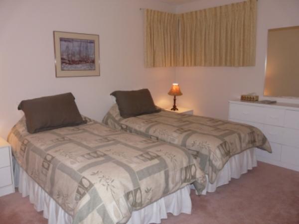 Twin Bedroom