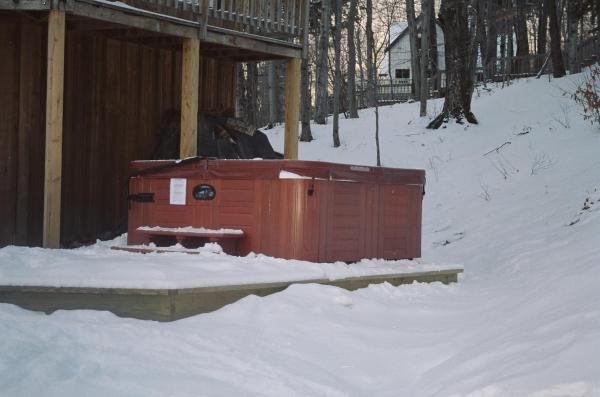 Hot Springs Hot Tub with Nice Views
