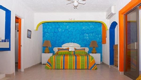 Bedroom 1 - Master Junior Suit