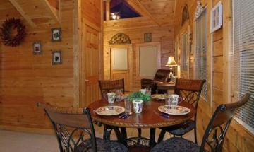 Sevierville, Tennessee, Vacation Rental Cabin