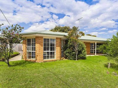 Ocean Grove, Victoria, Vacation Rental House