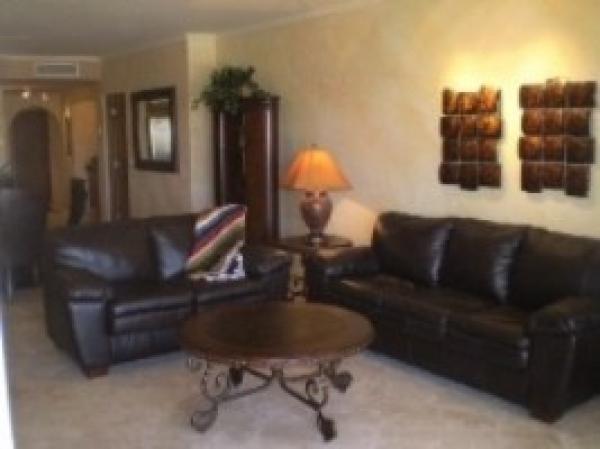 Beautiful artwork throughout 