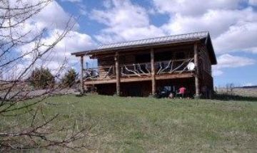 Livingston, Montana, Vacation Rental Cabin