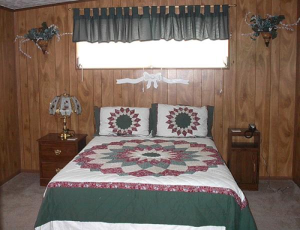 Guest bedroom 