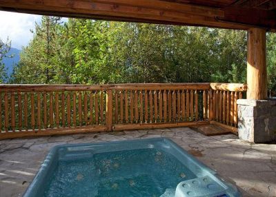 Whistler Chalet hot tub