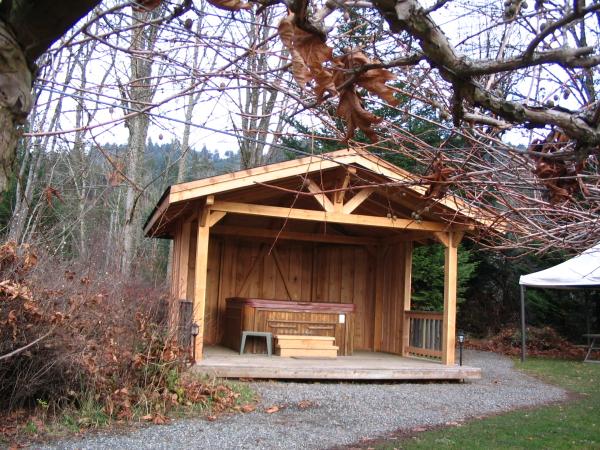Hot tub with view of the kiwis