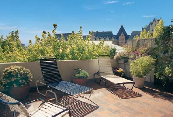 Sundeck