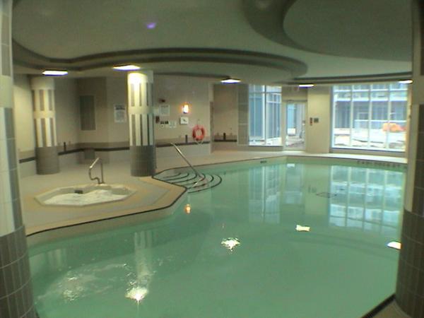 Pool & Whirlpool