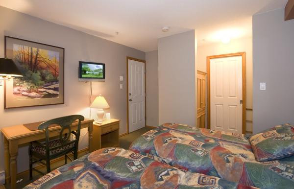 master bed with ensuite