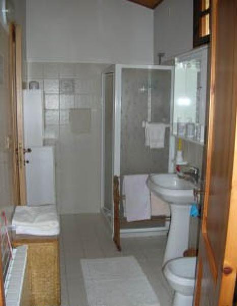Spacious Bathroom