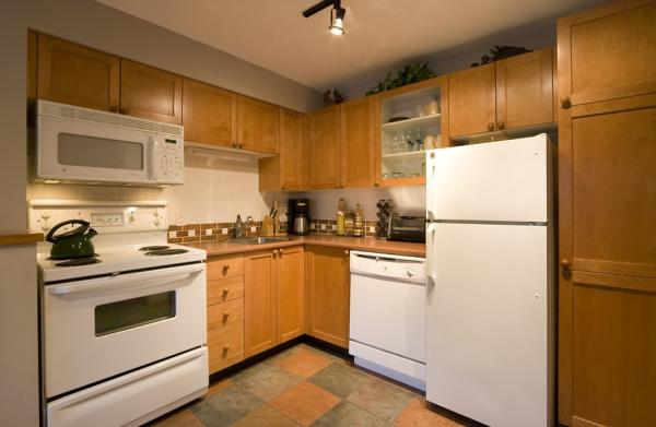 fully stocked kitchen 