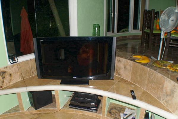 42 Inchs LCD