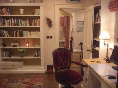 Skahard Country Villa office