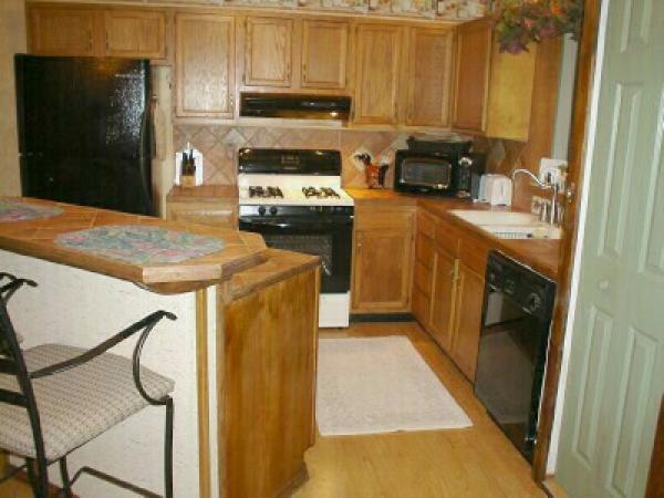 Gourmet Kitchen 